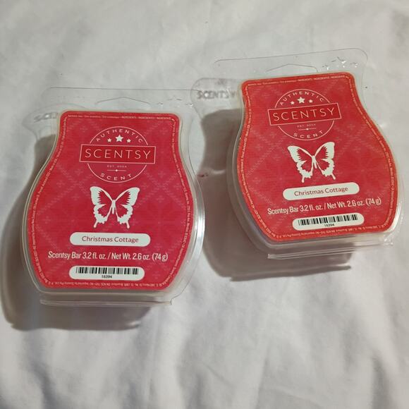 Scentsy Bar CHRISTMAS COTTAGE 3.2 oz Authentic(Set of 2) scented wax - Picture 1 of 3